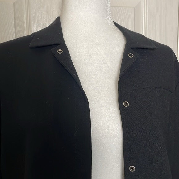 Banana Republic: Wool Top w/snap button closure - Picture 7 of 12